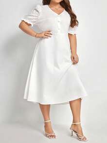 SHEIN Frenchy Đầm Plus Size Nút phía trước Tranh thêu màu trơn Giải trí - trắng - Xem 3
