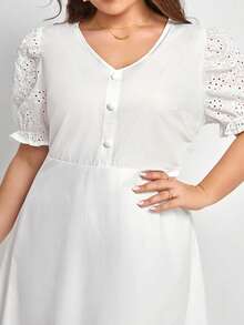 SHEIN Frenchy Đầm Plus Size Nút phía trước Tranh thêu màu trơn Giải trí - trắng - Xem 4