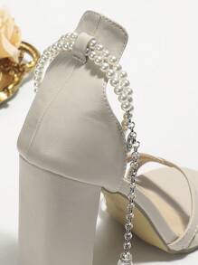 2 PCS Faux Pearl Decor Shoe Decorations, ABS Stylish Accessories For Pumps - Beige - View 3
