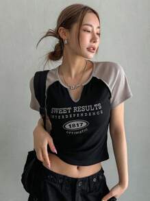 DAZY Letter Graphic Contrast Raglan Sleeve Notched Neck Tee,Crop Tops Women - Black - View 6