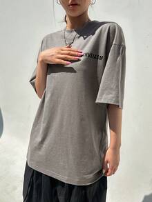 DAZY Letter Graphic Drop Shoulder Tee - Grey - View 5