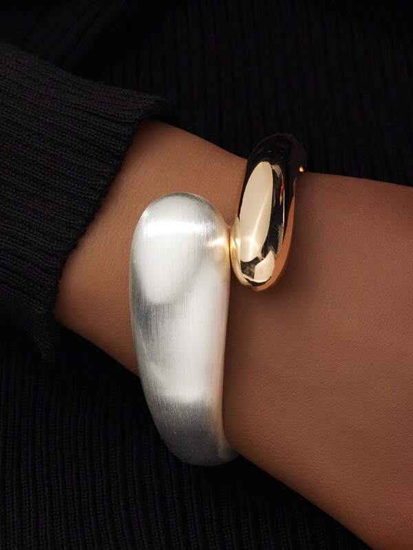 1pc Ladies' Asymmetrical Two-tone Open Bangle With Cool-tone Design