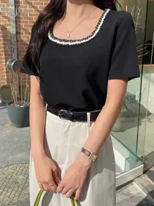 DAZY Contrast Trim Scoop Neck Tee - Black - View 3