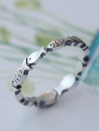 1入組復古魚形狀圓環適合女士