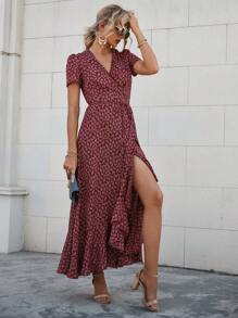 SHEIN LUNE Vestido cruzado con estampado floral con nudo lateral bajo con fruncido - Burdeos - Ver 3