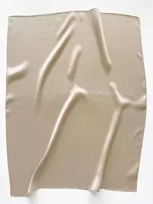 1 pieza Pañuelo de mujer de unicolor, pañuelo de seda liso y de moda de múltiples usos para la cabeza, la cintura y como decoración de bolsos, bandana, diadema, ideal para realzar tu look - Caqui - Ver 2