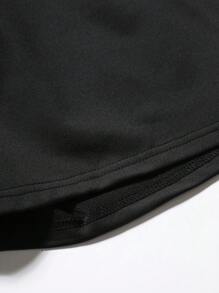 Manfinity Homme 男士加大碼口號圖形束口短褲，字母圖案，尺寸 - 黑色 - 查看 3