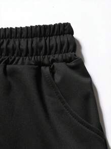 Manfinity Homme 男士加大碼口號圖形束口短褲，字母圖案，尺寸 - 黑色 - 查看 4