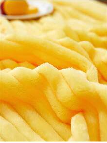 1入組字母拼貼裝飾毯黃色絨布柔軟睡毯家用 - 黃色 - 查看 3