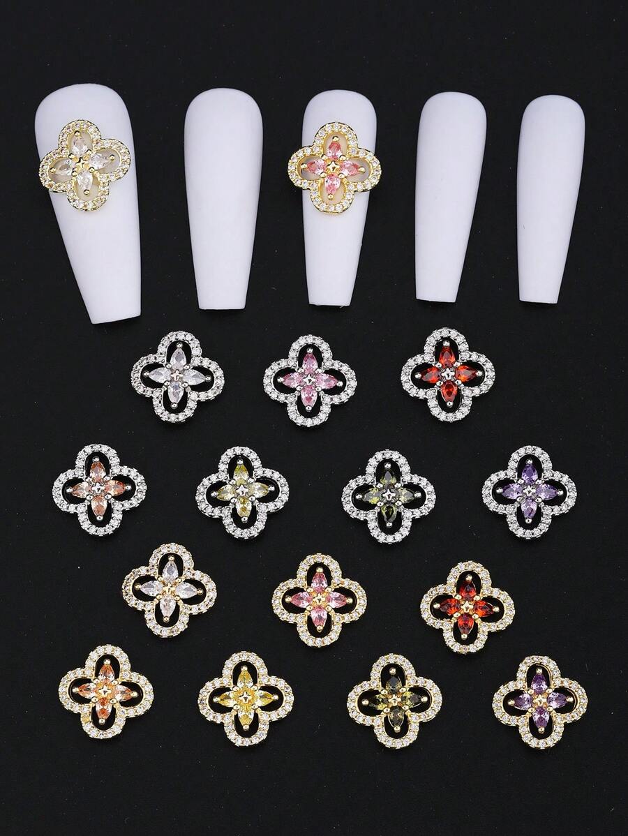 Micro Inlaid Rhinestone Clover Nail Art Decorations (3 Pieces) Japanese Simple Style Four-Leaf Clover Nail Art Flash Rhinestone, Three-Dimensional Nail Metal Rhinestone, Y2K Metal Texture Diy Nail Art Shape Decoration, Nail Rhinestone False Nail Decoration Accessories Nail Charms Nail Supplies Nail Gems Nails - Silver - View 1
