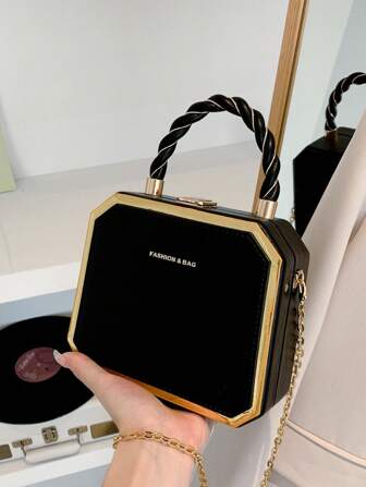 PU皮革盒型包字母圖案鏈條