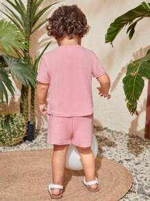 SHEIN Baby Boy Letter Patched Tee & Seam Detail Shorts - Baby Pink - View 4