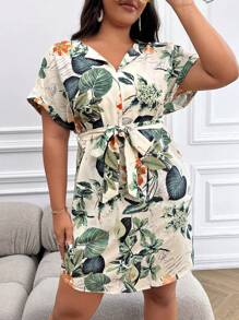 SHEIN LUNE Plus Tropical Print Batwing Sleeve Belted Dress
