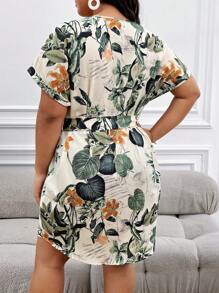 SHEIN LUNE Plus Tropical Print Batwing Sleeve Belted Dress