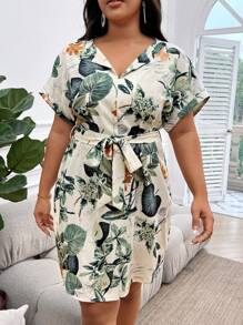 SHEIN LUNE Plus Tropical Print Batwing Sleeve Belted Dress
