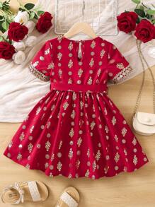 SHEIN 小女童植物圖案拼接水溶蕾絲繫腰帶連衣裙