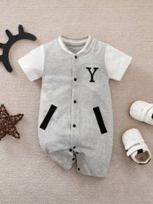 Yierying 男嬰字母圖案棒球領前紐扣連身短褲 - 淺灰色 - 查看 1