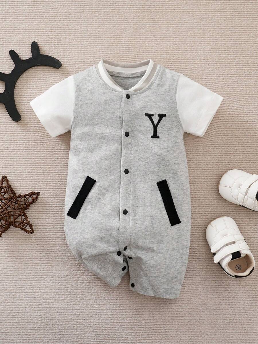 Yierying 男嬰字母圖案棒球領前紐扣連身短褲 - 淺灰色 - 查看 1