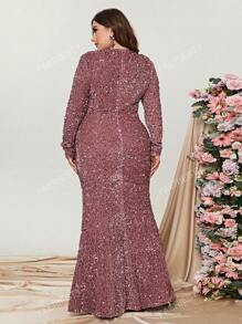 Elegant Plus-Size Evening Gown With Heart-Shaped Neckline & Long Sleeves | Curve-Hugging Mermaid Hem Dress For Formal Events | Luxurious Sparkling Embellishments, Structured Silhouette | Perfect For Galas, Black-Tie Weddings, Charity Fundraisers, Red Carpet Affairs, And High-End Dinner Parties,Party Dress,Wedding Guest