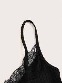 SHEIN ICON Contrast Lace Ruffle Hem Cami Top - Black - View 3