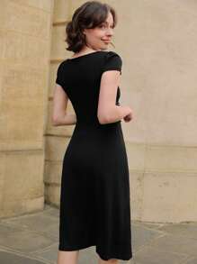 SHEIN Frenchy Đầm Nút Xù Tách cao màu trơn Giải trí - màu đen - Xem 6