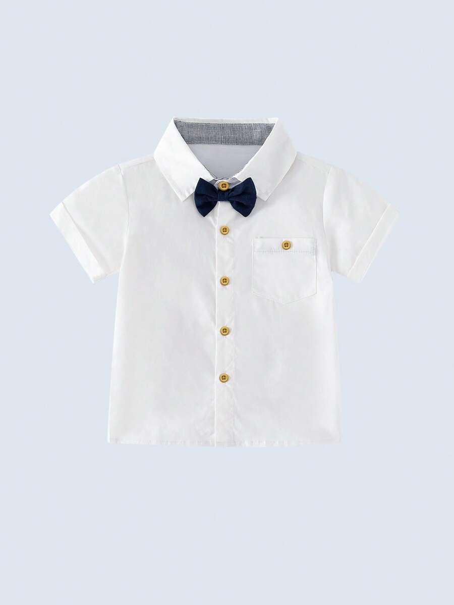 小男童前蝴蝶結襯衫