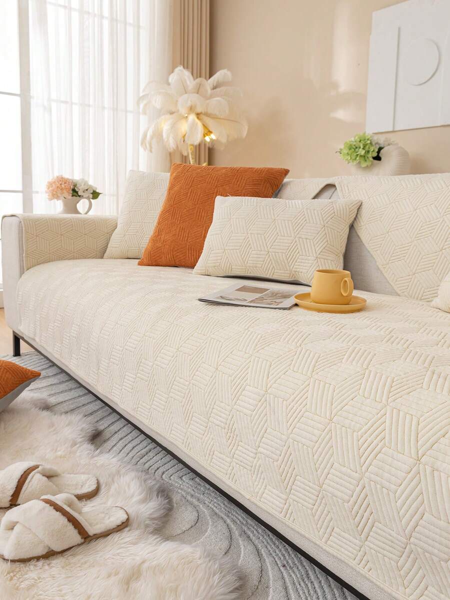 1pc Snowy Patterned Sofa Cover Couch Slipcover With Stereo Effect And Dustproof Anti-scratch Properties, All Seasons Used, Festive Decor Sofa Slipcover - Beige - View 1