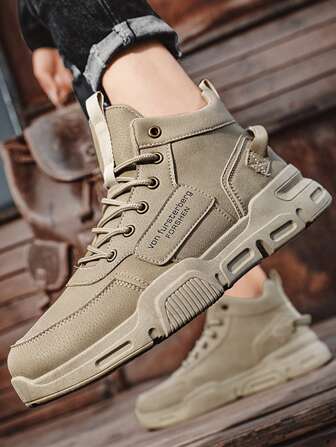 Hombres Botas de combate con cordón delantero con diseño de parche de letra exterior