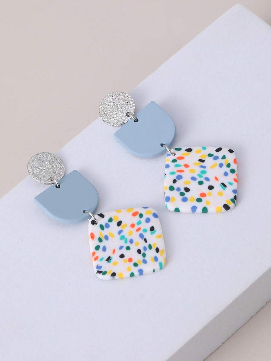 一对手工制作的白色水磨石水钻耳环，搭配白色新月形吊坠，非常适合春夏度假佩戴。 - 彩色 - 查看 1