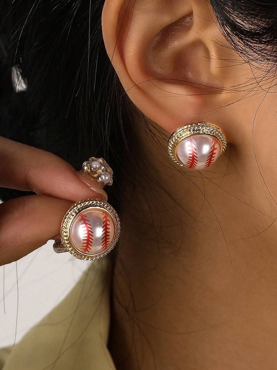 1 Thời Trang Họa Tiết Kim Loại Ngọc Trai Giả Trang Trí Bông Tai Áo Khoác Nữ Trang Trí Hàng Ngày - Vàng - Xem 1