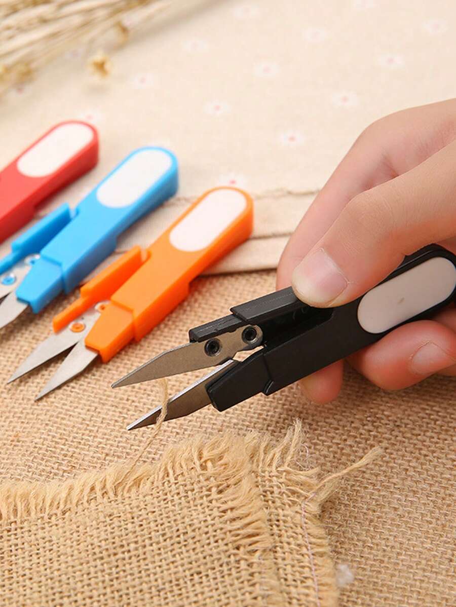 1把帶蓋回彈U型塑膠柄剪刀，顏色隨機 - 彩色 - 查看 1