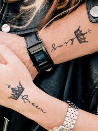 1张皇冠图案英文名草药风格纹身贴纸，防水、防汗、不反光，适合韩流、Y2K、Kpop风格