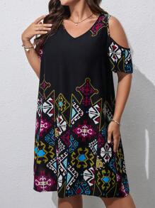 SHEIN LUNE Plus Geo Print Cold Shoulder Dress - Black - View 3