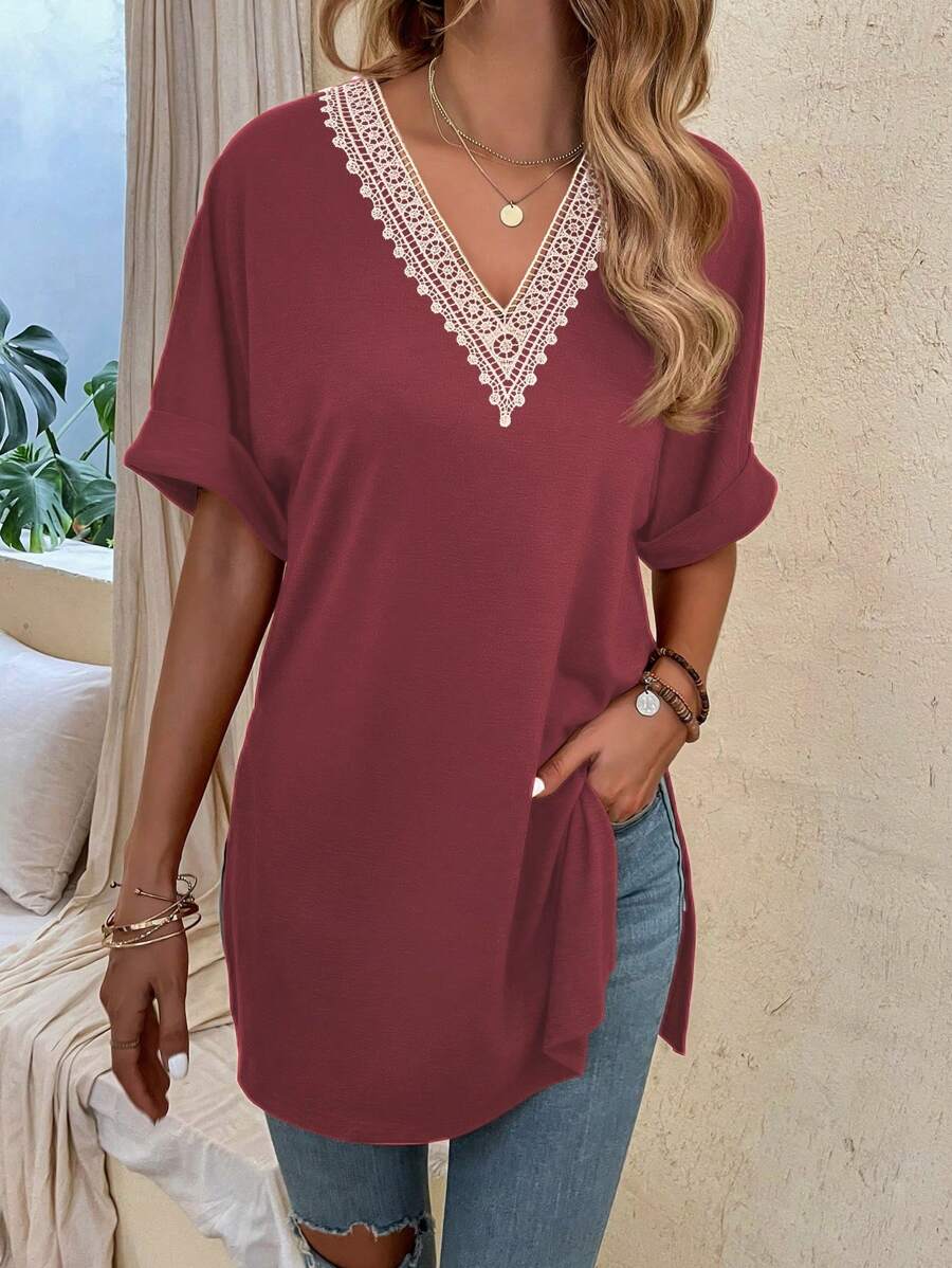 SHEIN LUNE 蕾絲拼接蝙蝠袖下擺開叉T恤 - 紅木色 - 查看 1