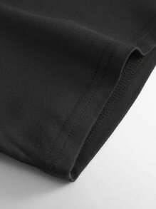 Manfinity Homme Men Plus Letter Graphic Drop Shoulder Tee - Black - View 3