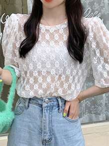 DAZY 花卉刺绣泡泡袖网眼衬衫（无吊带背心） - 白色 - 查看 8