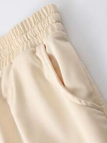 Manfinity EMRG 寬鬆男士卡通和字母圖案印花短褲,帶拉繩腰帶