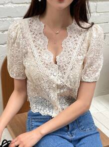 DAZY 女式扇贝边泡泡袖蕾丝衬衫、短款上衣 - 米色 - 查看 4