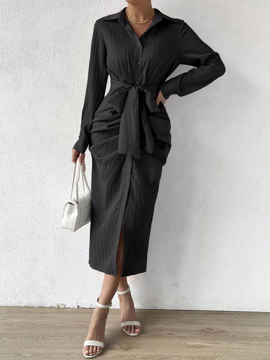 Chiquease Vestido camisero unicolor fruncido con cordón delantero - Negro - Ver 1