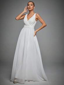 Plunging Neck Floor Length Wedding Dress - White - View 3