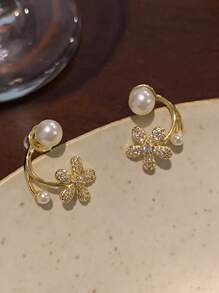 1 đôi Thanh lịch Hoa & Thiết kế ngọc trai Bông tai stud - Vàng - Xem 5