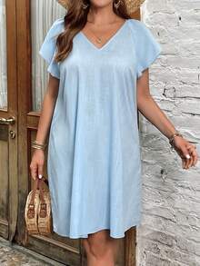 SHEIN Frenchy Đầm Plus Size Nút màu trơn Giải trí - Màu xanh nhạt - Xem 4