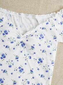 SHEIN Qutie 碎花一字肩短款T恤