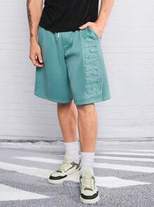 Manfinity RebelGame Men Letter Graphic Drawstring Waist Shorts - Mint Green - View 1