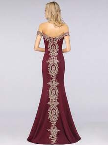 BABYONLINE D.R.E.S.S. Off Shoulder Embroidery Mermaid Hem Formal Dress Formal Dresses - Burgundy - View 2
