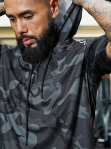 Fitness Camiseta deportiva con capucha con estampado de camuflaje, manga raglán y cordón, sudadera con capucha de camuflaje para hombres - Negro - Ver 5