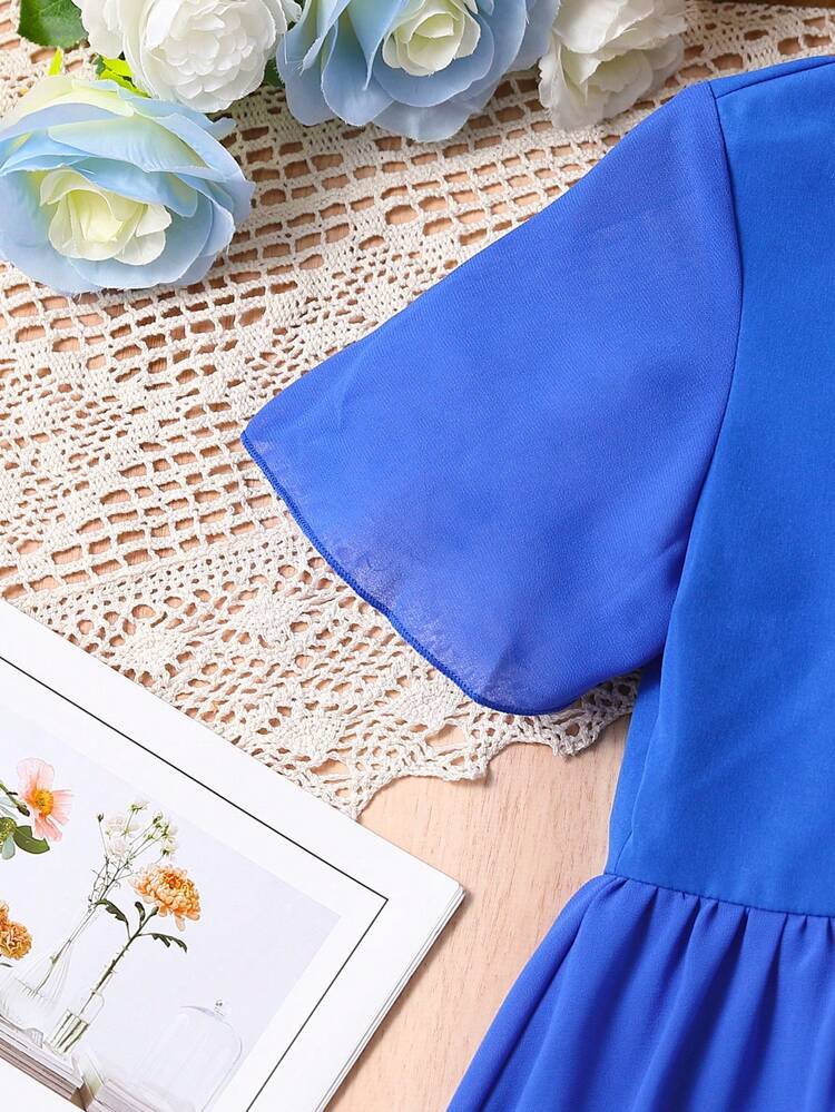 SHEIN Chicas Vestido línea A con bordado floral de cuello en contraste con botón - azul real - Añade 4