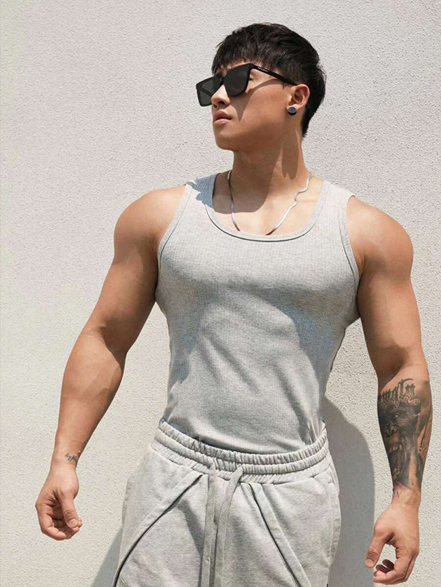 Manfinity Fitness Camiseta de tirantes de unicolor de estilo de novio para hombre, sencilla para deportes de verano, para la escuela - Gris - Ver 1