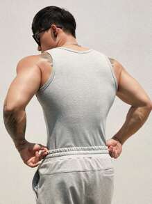 Manfinity Fitness Camiseta de tirantes de unicolor de estilo de novio para hombre, sencilla para deportes de verano, para la escuela - Gris - Ver 2