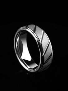 1pc Men's Fashionable Stainless Steel Engraved Flower Simple Ring